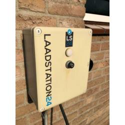 Laadpaal / laadstation met mennekes type 2 kabel