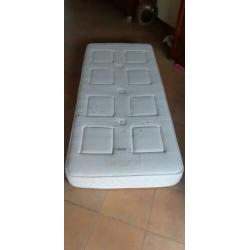 Flexa bed whitewash en 2 kastjes