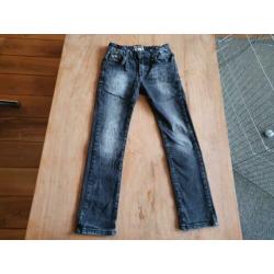 Vingino jeans maat 8