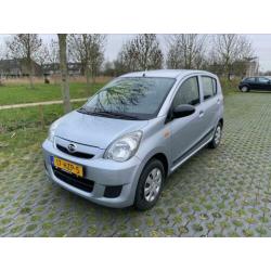 Daihatsu Cuore 1.0 5D 2009 Grijs