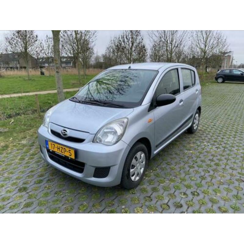 Daihatsu Cuore 1.0 5D 2009 Grijs
