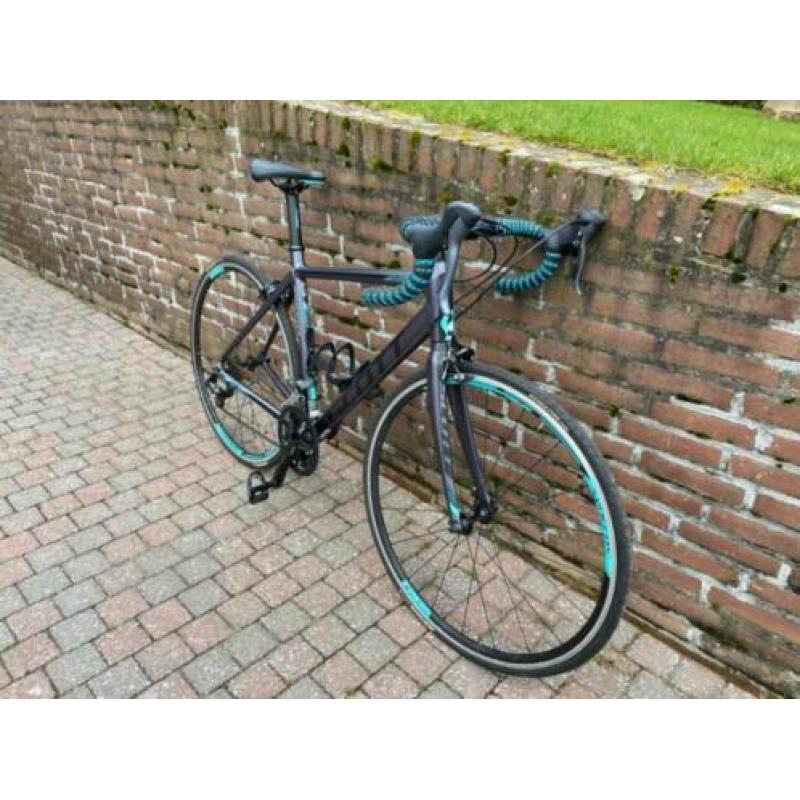 Racefiets Scott (women) zo goed als nieuw