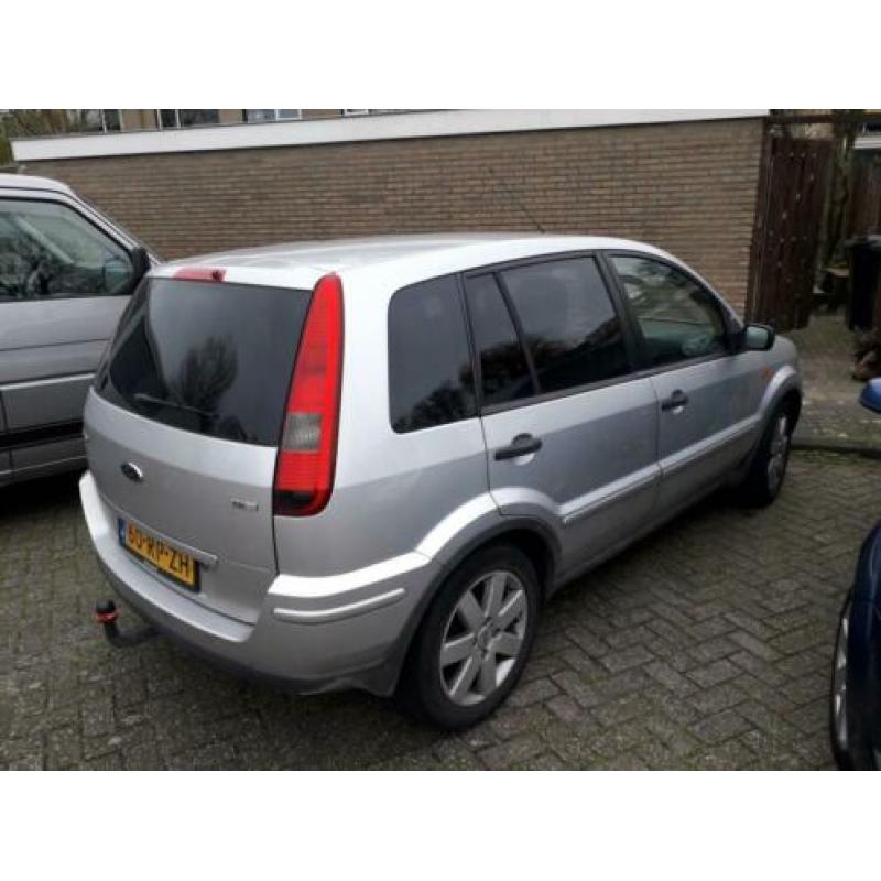Ford Fusion 1.6 Tdci 66KW 2005 Grijs