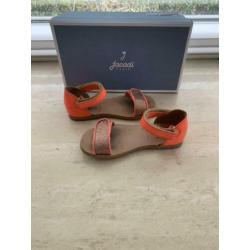 LEUKE fluor sandaaltjes Jacadi mt 27