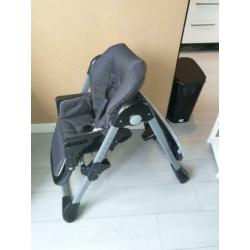 Titanium baby kinderstoel te koop.