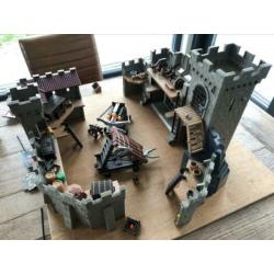 Playmobil ridderkasteel incl piratenboot zeer uitgebreid!!