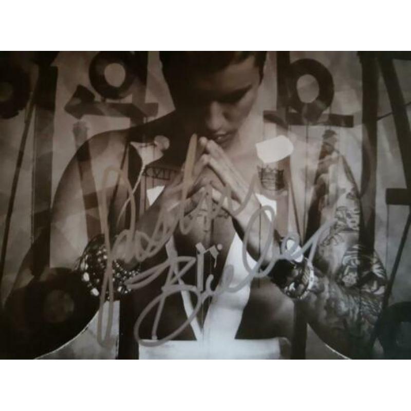Justin Bieber Purpose Tour Vip Merchandise CD Handtekening