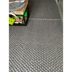 Twee moderne kleden