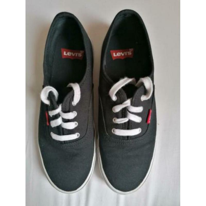 Levi's schoenen Mt 39