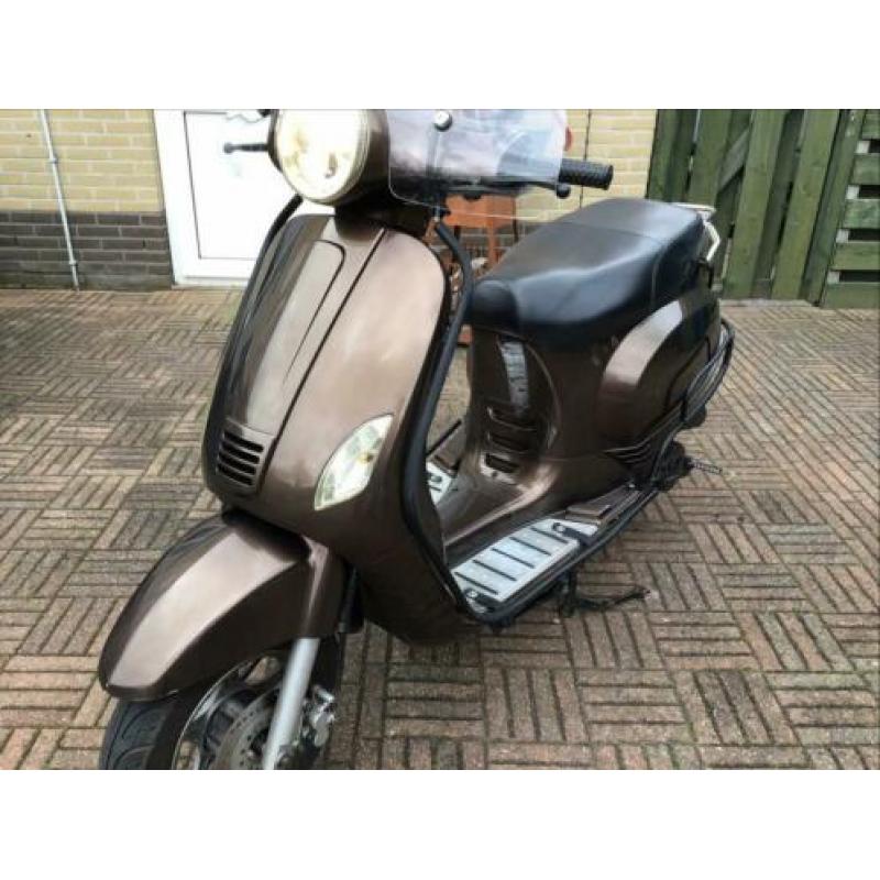 Verspa look alike snorscooter
