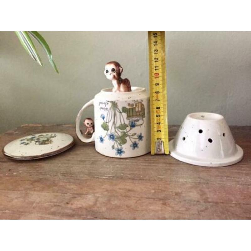 ? vintage theebeker met zeefje botanisch bloem wildflower