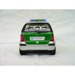 Mercedes-Benz A Class Long Version Polizei Maisto 1:18