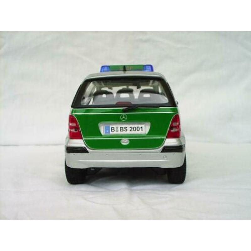 Mercedes-Benz A Class Long Version Polizei Maisto 1:18