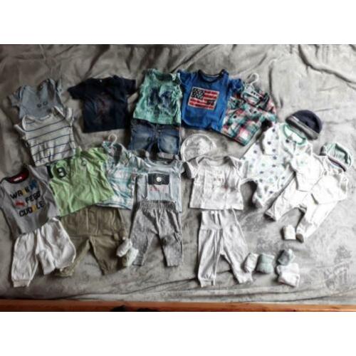 Pakket jongens babykleding maat 56 (31 items)