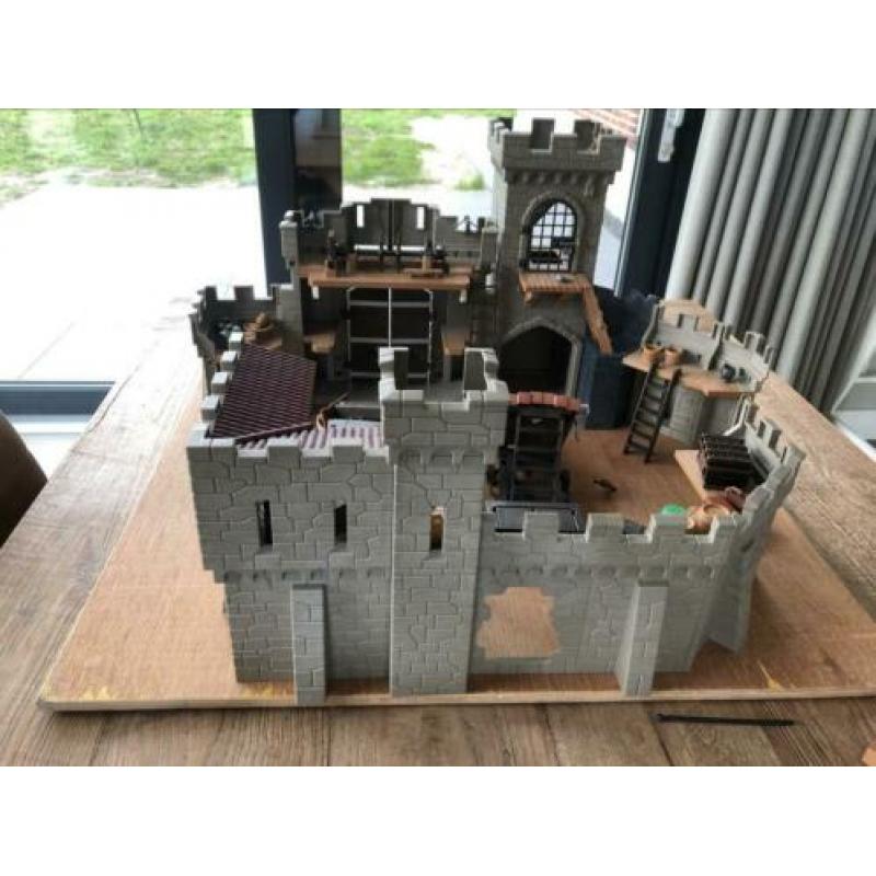 Playmobil ridderkasteel incl piratenboot zeer uitgebreid!!