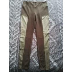 Te Koop: VERO MODA Nieuwe Broek/Tregging, mt L. (J-74).
