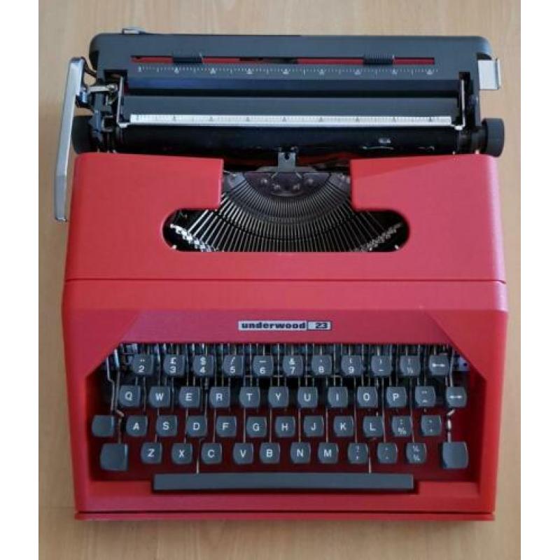 Underwood 23 typemachine in nieuwstaat met koffer