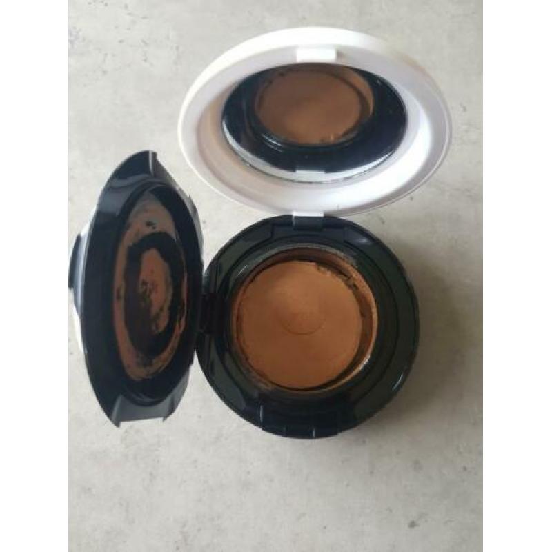 Calvin klein | compact foundation | 700 caramel | ZGAN