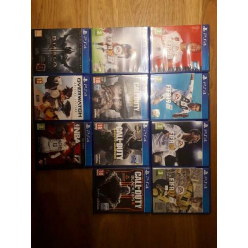 PlayStation 4 incl toebehoren en attributen