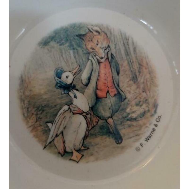 Peter Rabbit bord, schaaltje en beker.