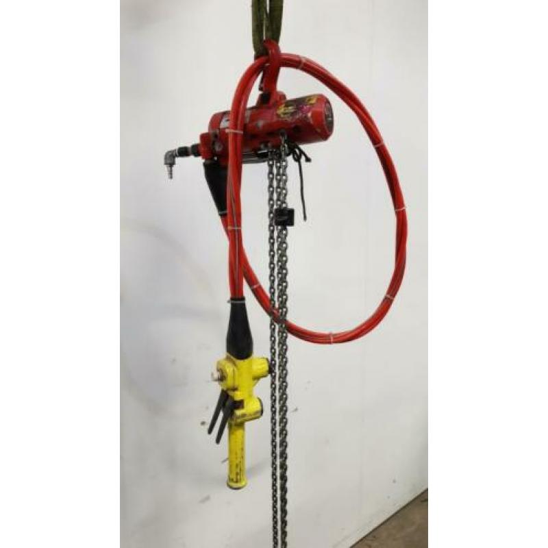 Kettingtakel pneumatisch 250 Kg. luchttakel Red Rooster