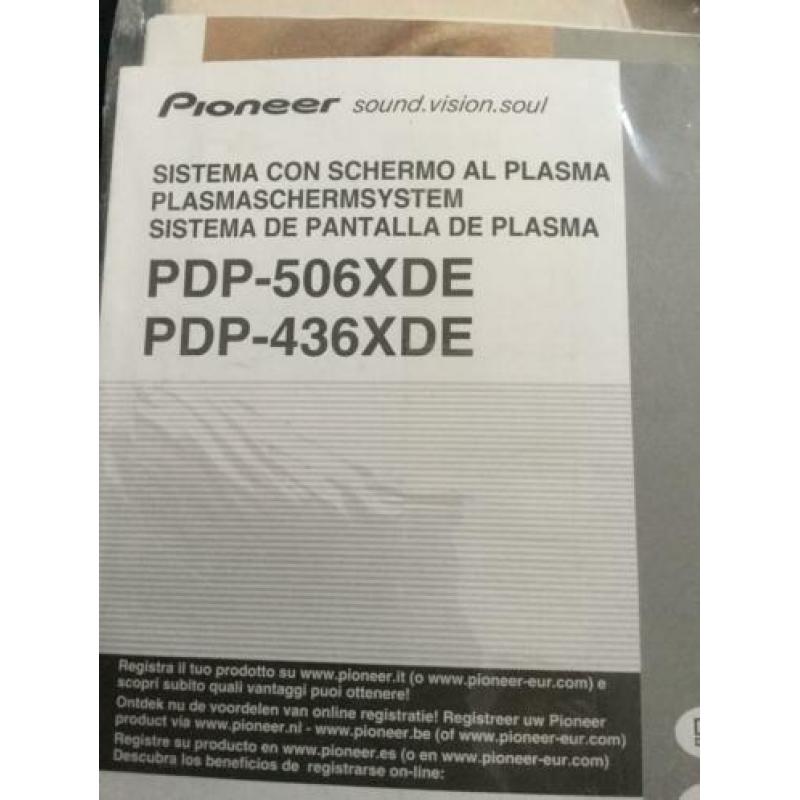 Pioneer plasma tv 43 inch.