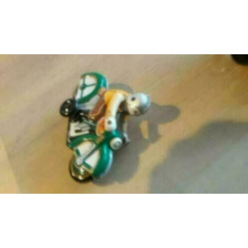 Blikken motortjes 3 st 11 cm