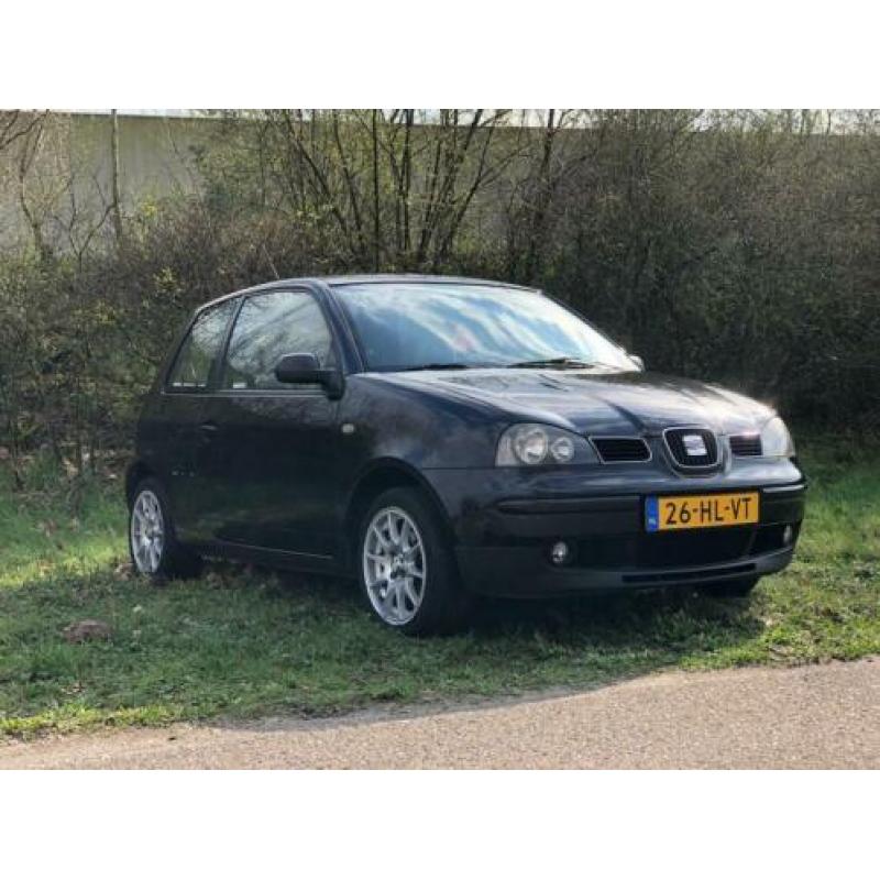 Seat Arosa 1.4 44KW 2001 Zwart