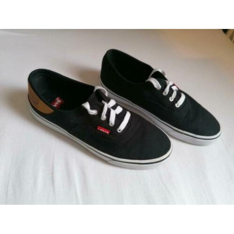 Levi's schoenen Mt 39