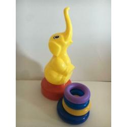 Vintage plastic speelgoed ringwerpen olifant Frabar Italy