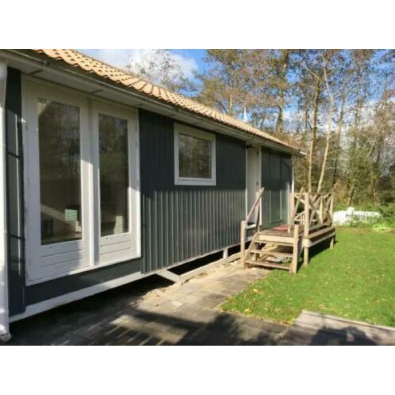 Chalet / vakantiehuis aan het Leekstermeer, nabij Groningen