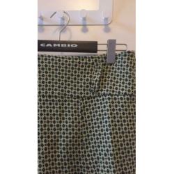 Essentiel. Groene korte rok. Maat 38
