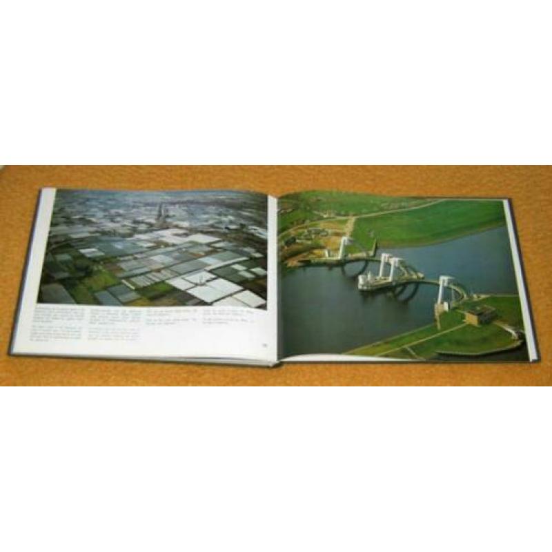 Vliegend boven Nederland / Flying over Holland [7e druk]