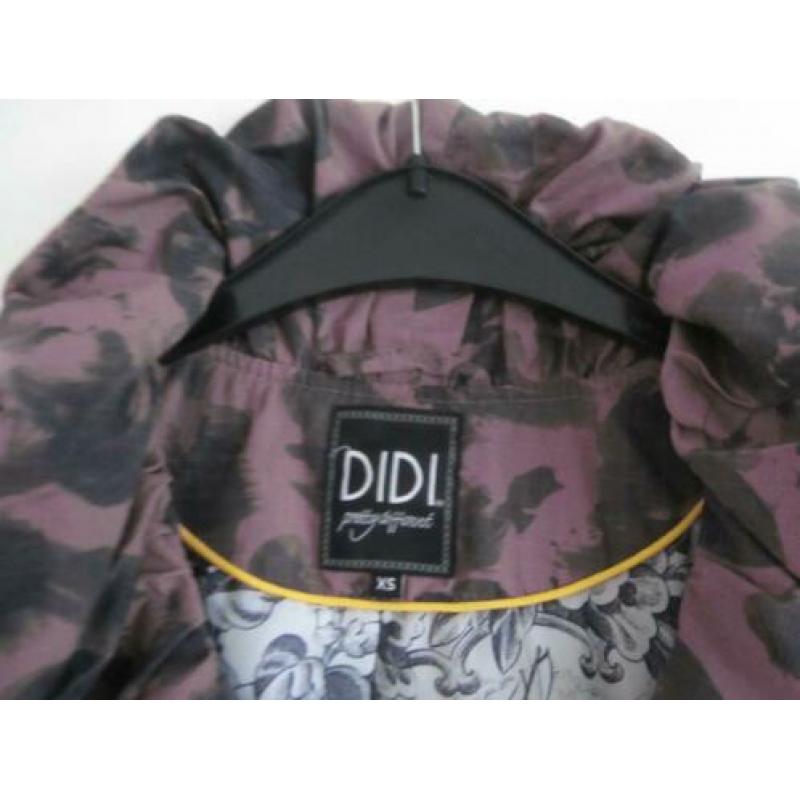 Didi dames/tiener zomerjas gevoerd mt XS .