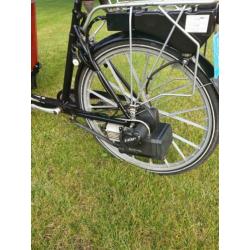 Bakfiets met een Sachs achterwiel aandrijving.