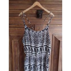 Nieuw met kaartje:zwart dessin jumpsuit van Meis&Mint, mt S.