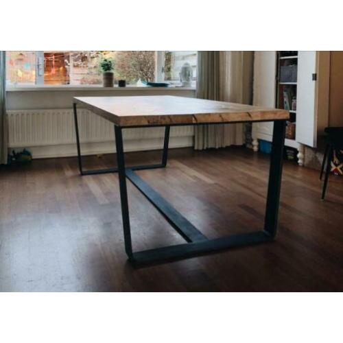 Eikenhouten tafel handgemaakt
