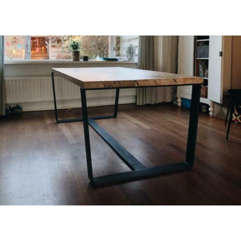 Eikenhouten tafel handgemaakt