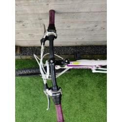 Mooie Scott Scale Junior MTB meisjes 24 inch