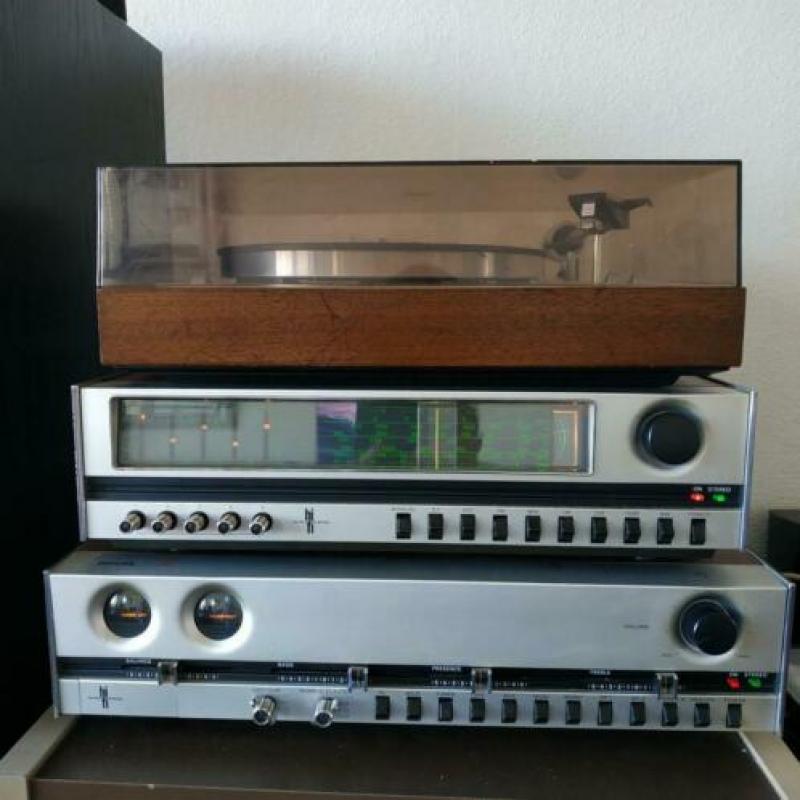 Philips 22RH521 + tuner 22RH62 + Philips 408