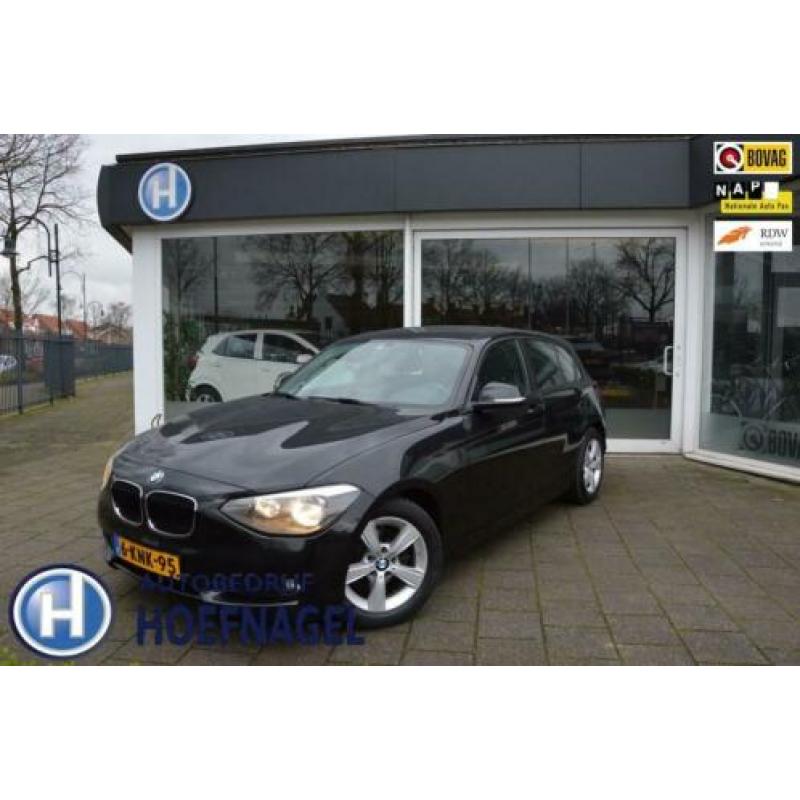 BMW 1-serie 114i EDE Airco / Cruise control / Navigatie / Bl
