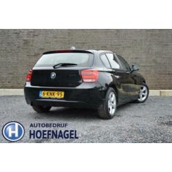BMW 1-serie 114i EDE Airco / Cruise control / Navigatie / Bl