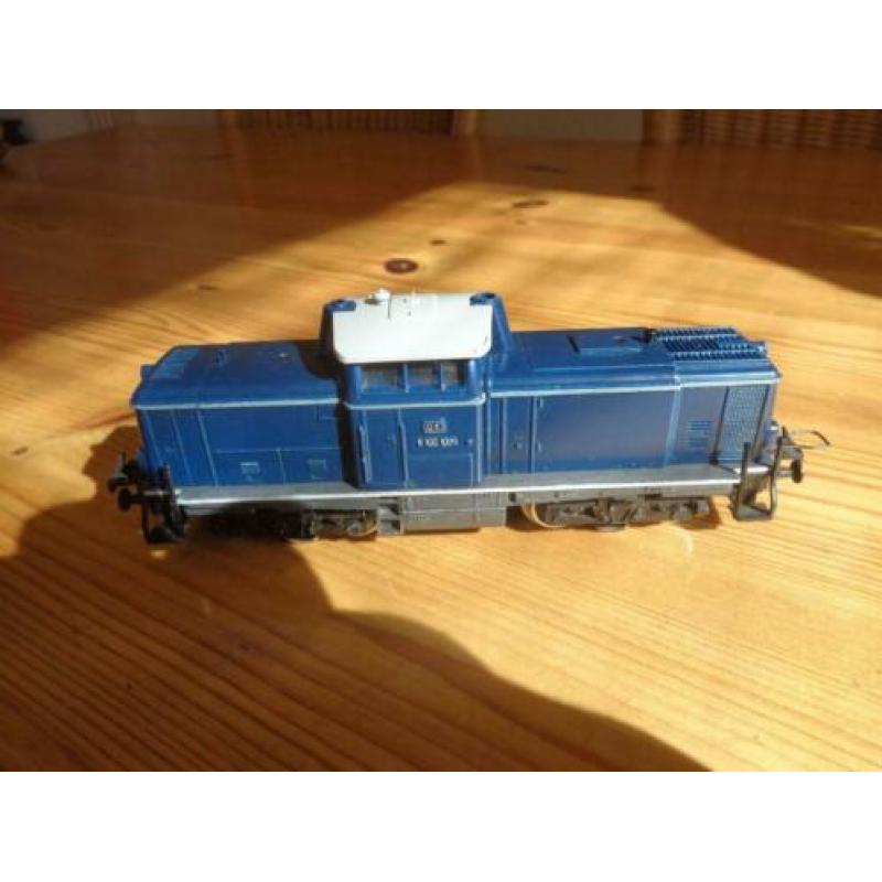 Trix Express V100