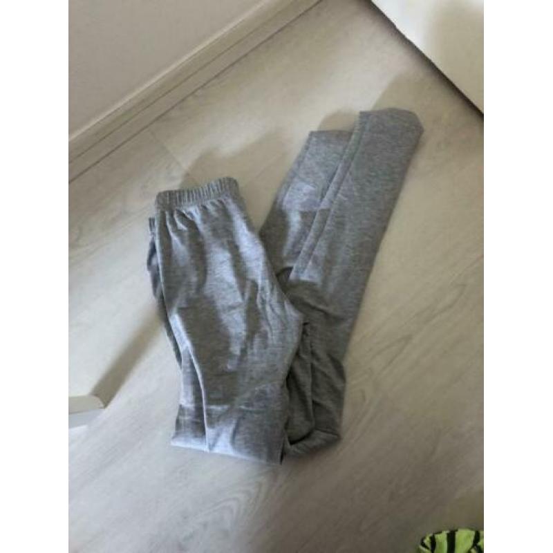 Broeken te koop