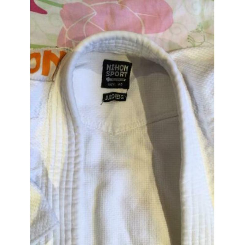 Judopak maat 140