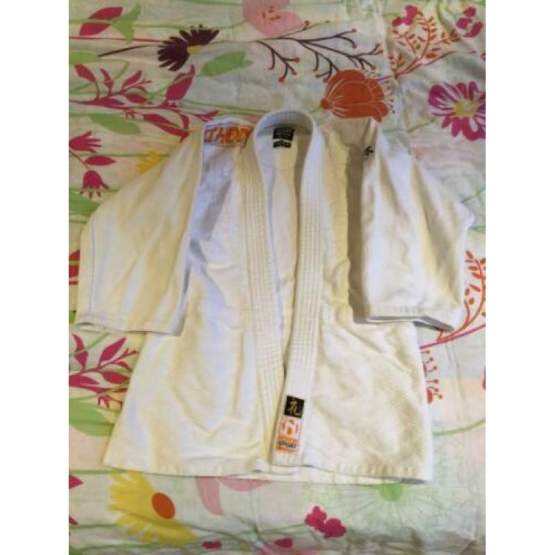 Judopak maat 140