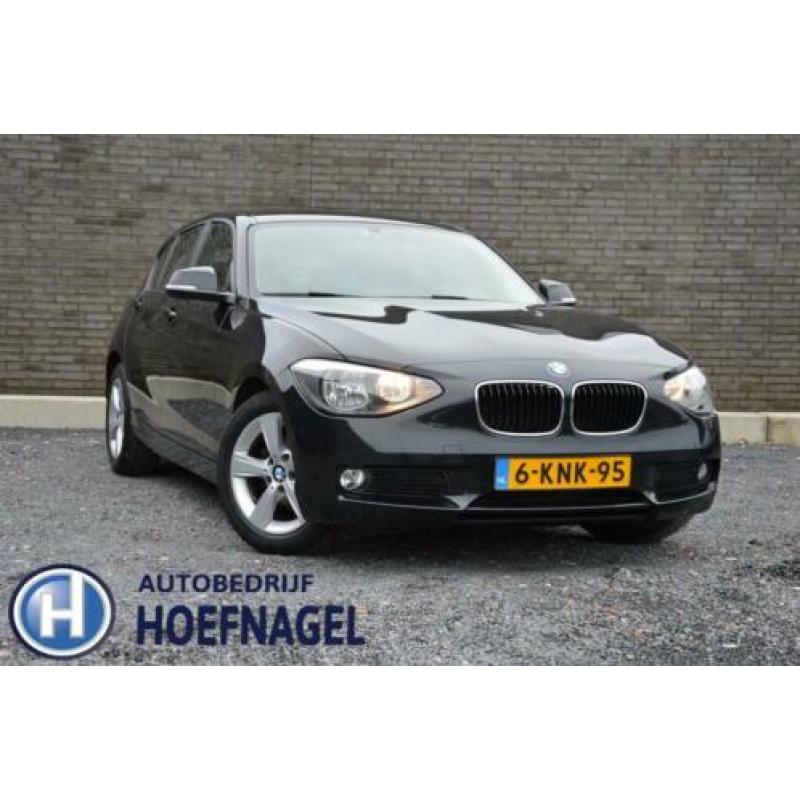 BMW 1-serie 114i EDE Airco / Cruise control / Navigatie / Bl