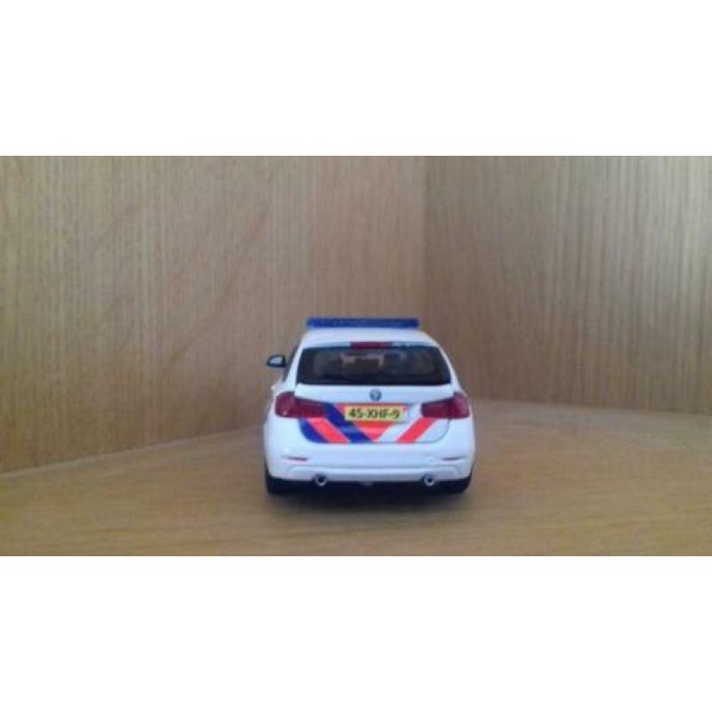 politie bmw 1:43