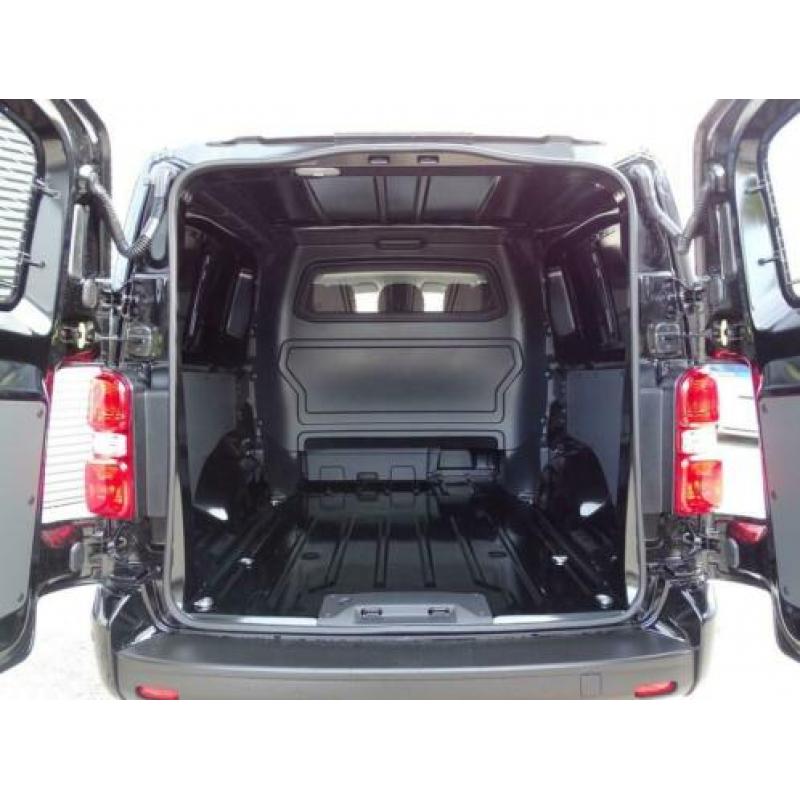 Opel Vivaro Dubbele Cabine 177Pk Automaat Innovation *NAVI*