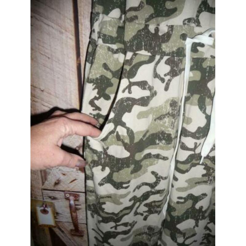 jumpsuit maat 38